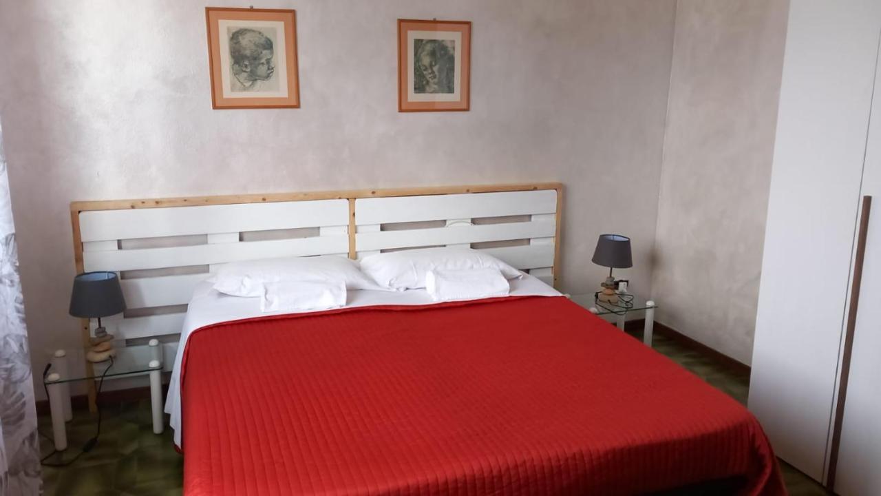 My Holidays - Camere Dei Fiori غْرافيدونا المظهر الخارجي الصورة